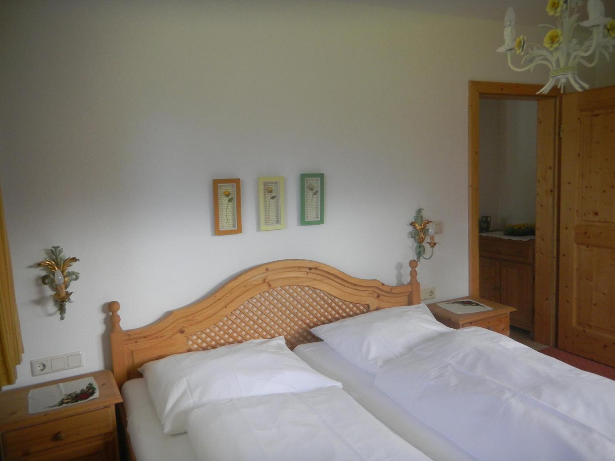 Landhaus Charlotte Am Geigenbuehel -Apartments Seefeld in Tirol Eksteriør bilde