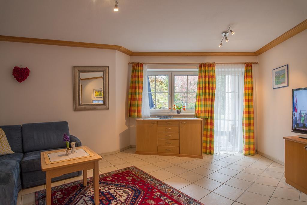 Landhaus Charlotte Am Geigenbuehel -Apartments Seefeld in Tirol Eksteriør bilde