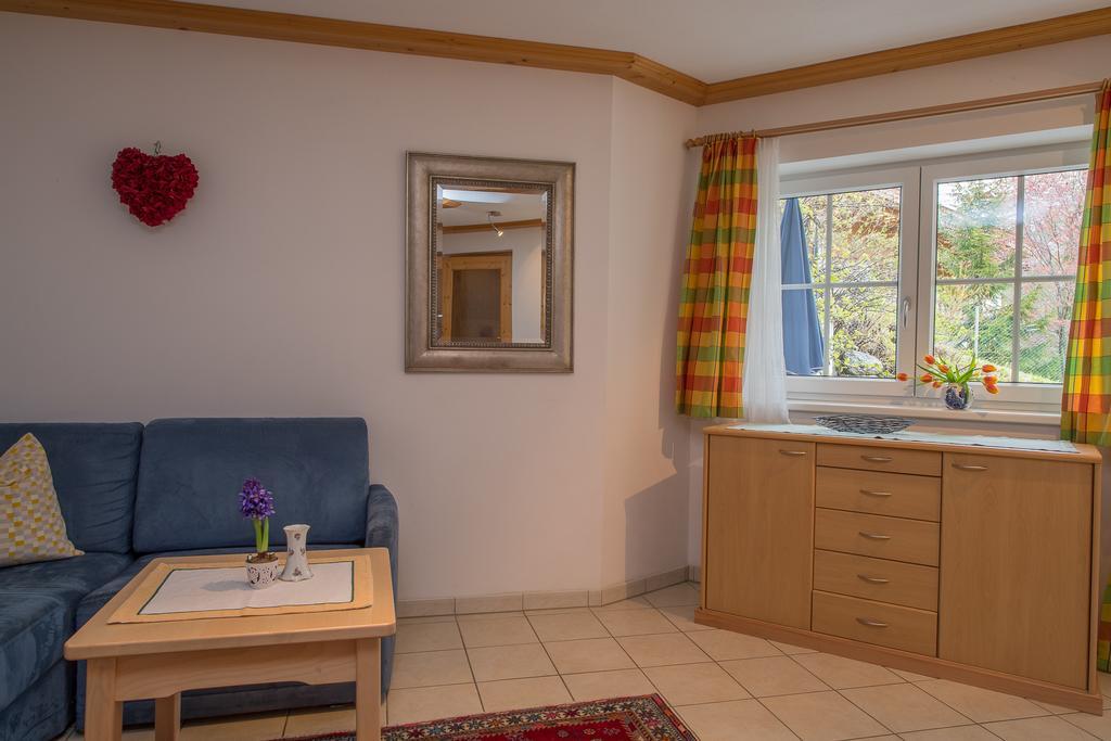Landhaus Charlotte Am Geigenbuehel -Apartments Seefeld in Tirol Eksteriør bilde