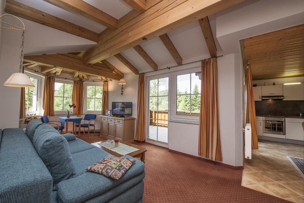 Landhaus Charlotte Am Geigenbuehel -Apartments Seefeld in Tirol Eksteriør bilde