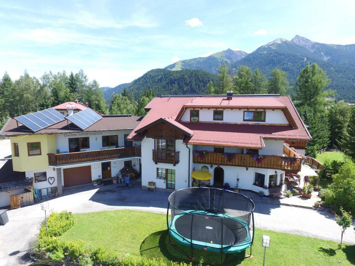 Landhaus Charlotte Am Geigenbuehel -Apartments Seefeld in Tirol Eksteriør bilde