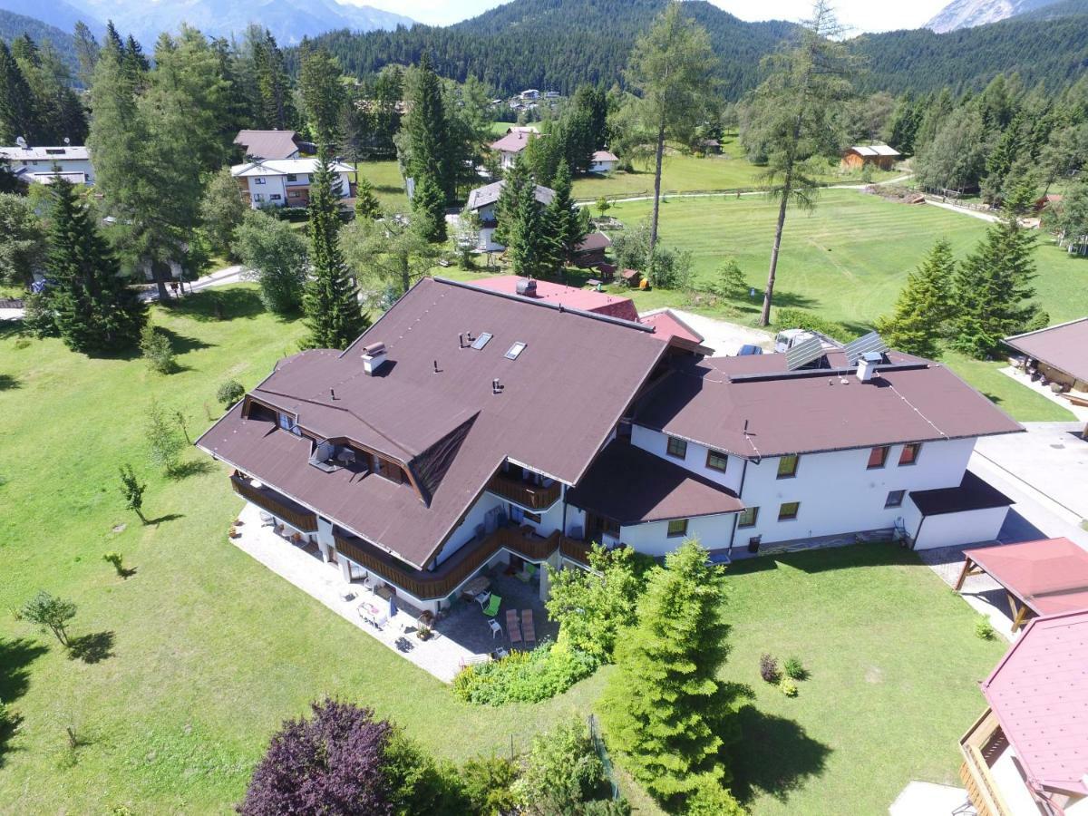 Landhaus Charlotte Am Geigenbuehel -Apartments Seefeld in Tirol Eksteriør bilde