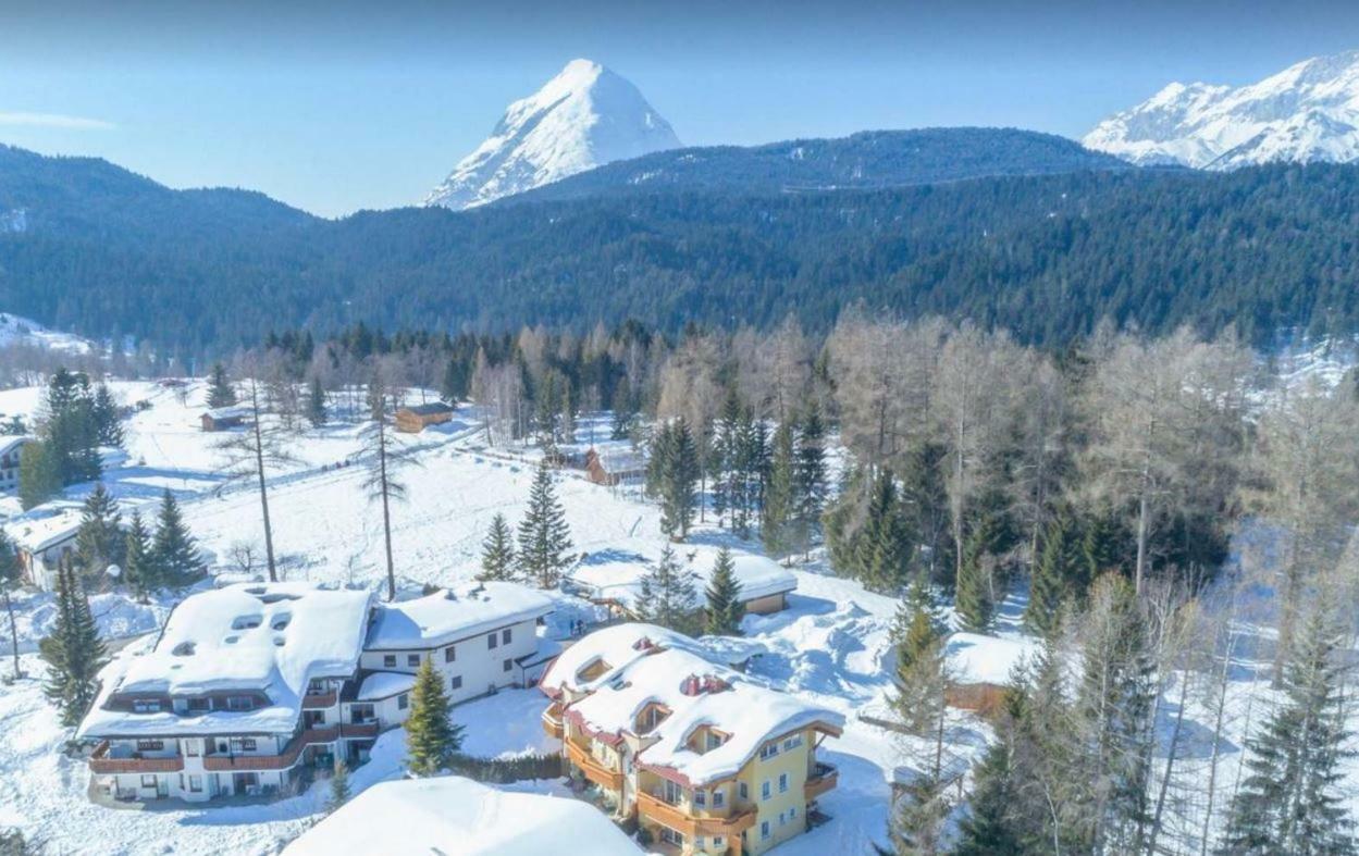 Landhaus Charlotte Am Geigenbuehel -Apartments Seefeld in Tirol Eksteriør bilde